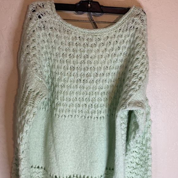 Free People Crashing Waves Scoop Neck Sweater in mint NWT medium - Picture 7 of 10